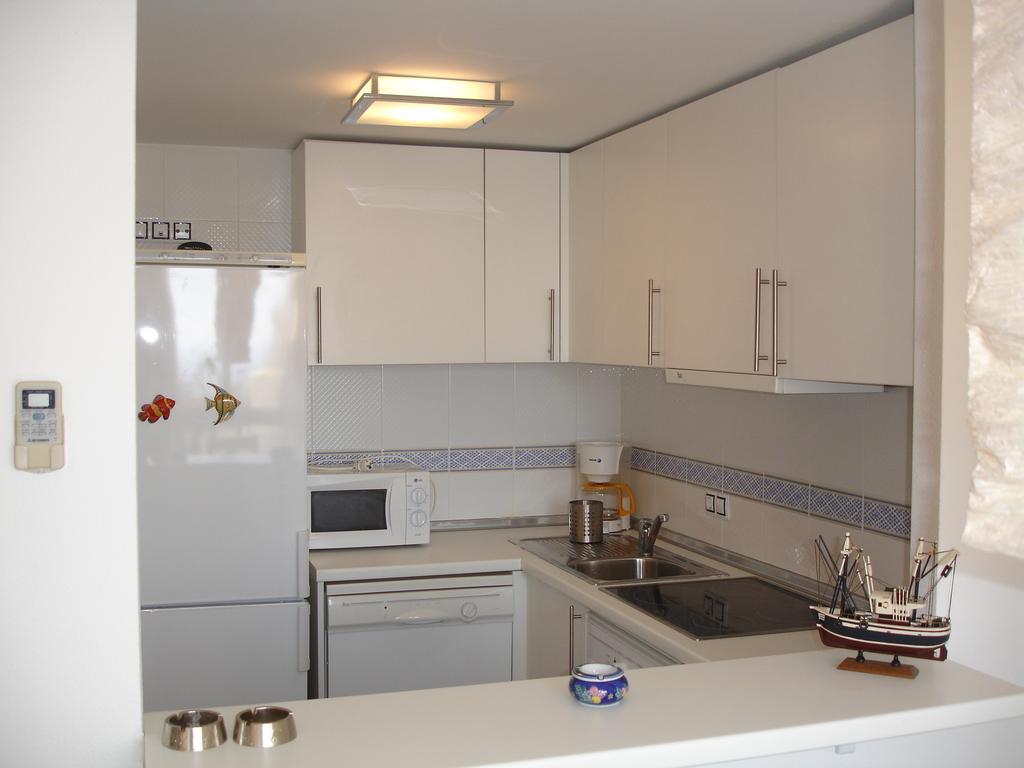 Villamarina Apartments - Zand Properties Benidorm Szoba fotó